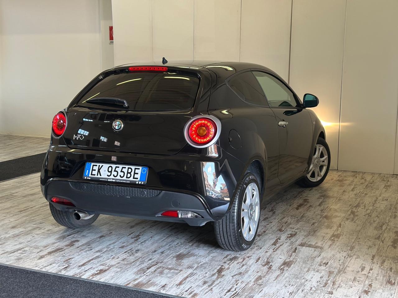 Alfa Romeo MiTo 1.3 JTDm-2 95 CV S&S Distinctive Sport Pack