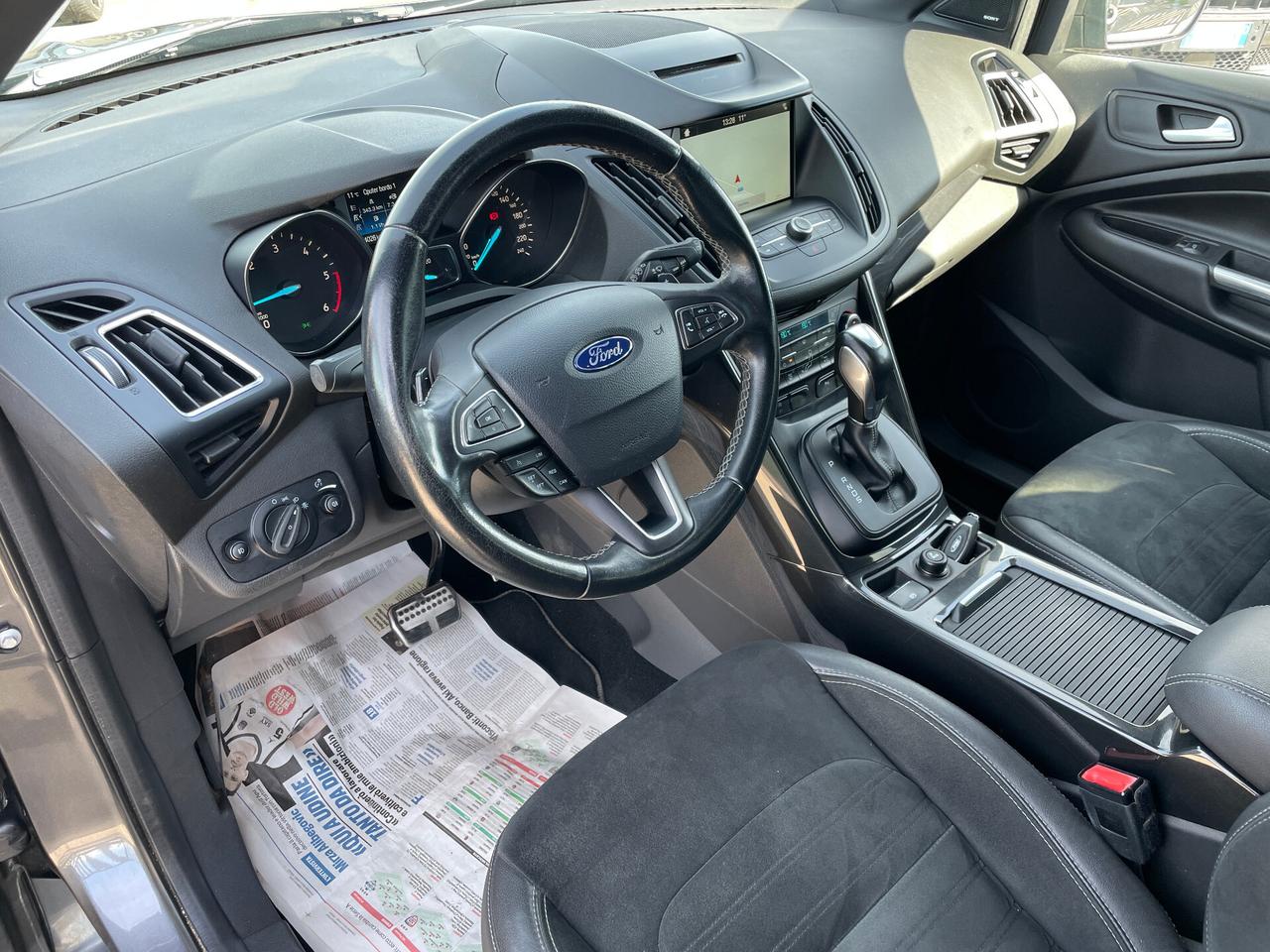 Ford Kuga 2.0 TDCI 150 CV S&S 4WD Powershift ST-Line