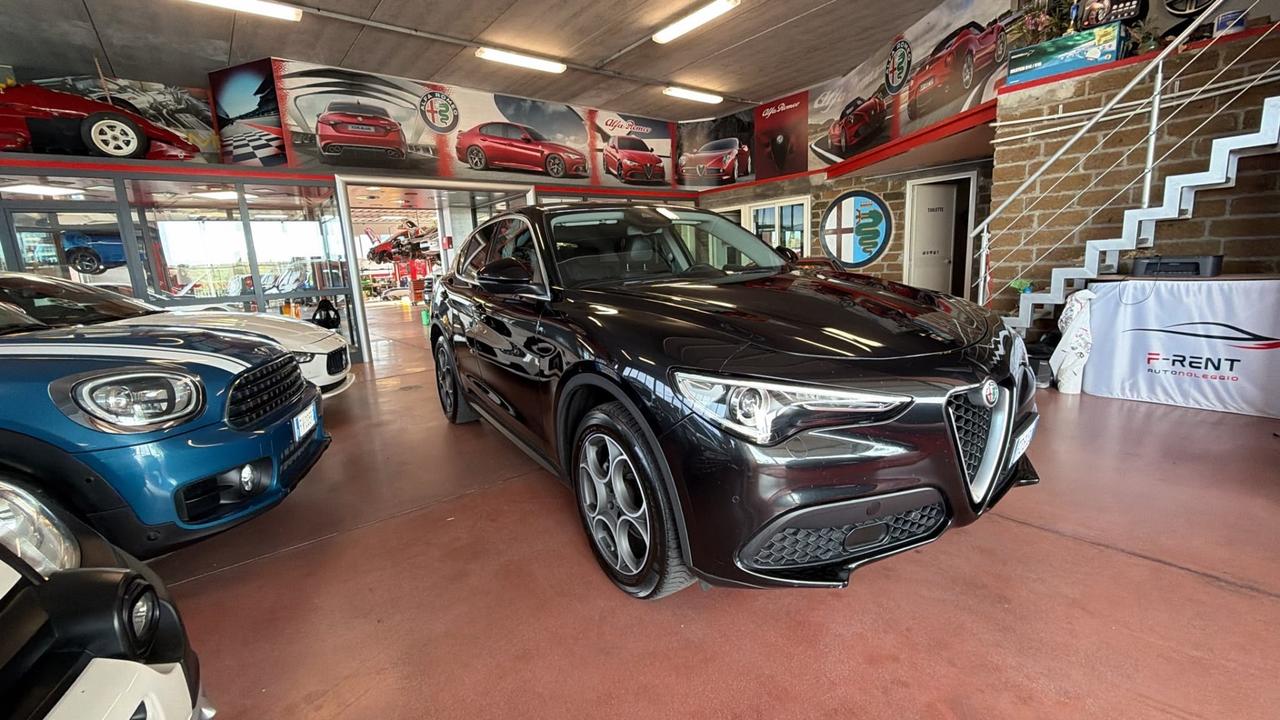Alfa Romeo Stelvio 2.2 Turbodiesel 190 CV AT8 Q4 Sport-Tech