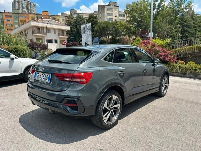 Audi Q3 35 TDI SPORTBACK S tronic Identity Black