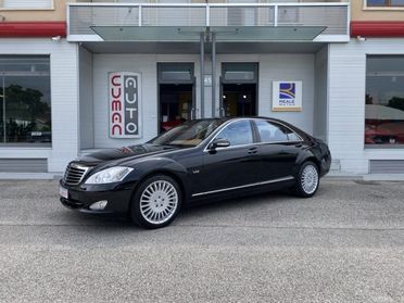 MERCEDES-BENZ S 600 v12