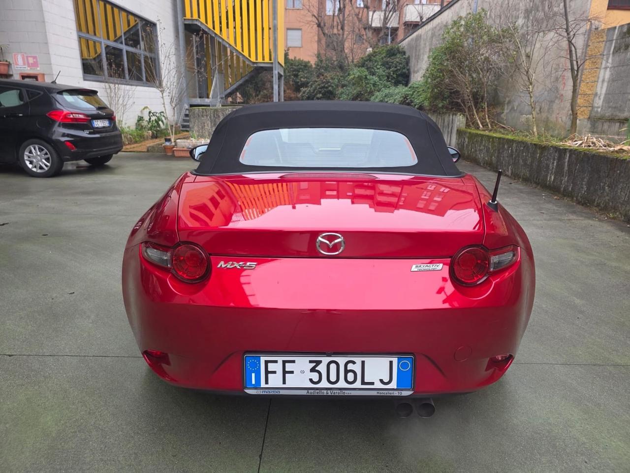 Mazda MX-5 1.5L Skyactiv-G Exceed
