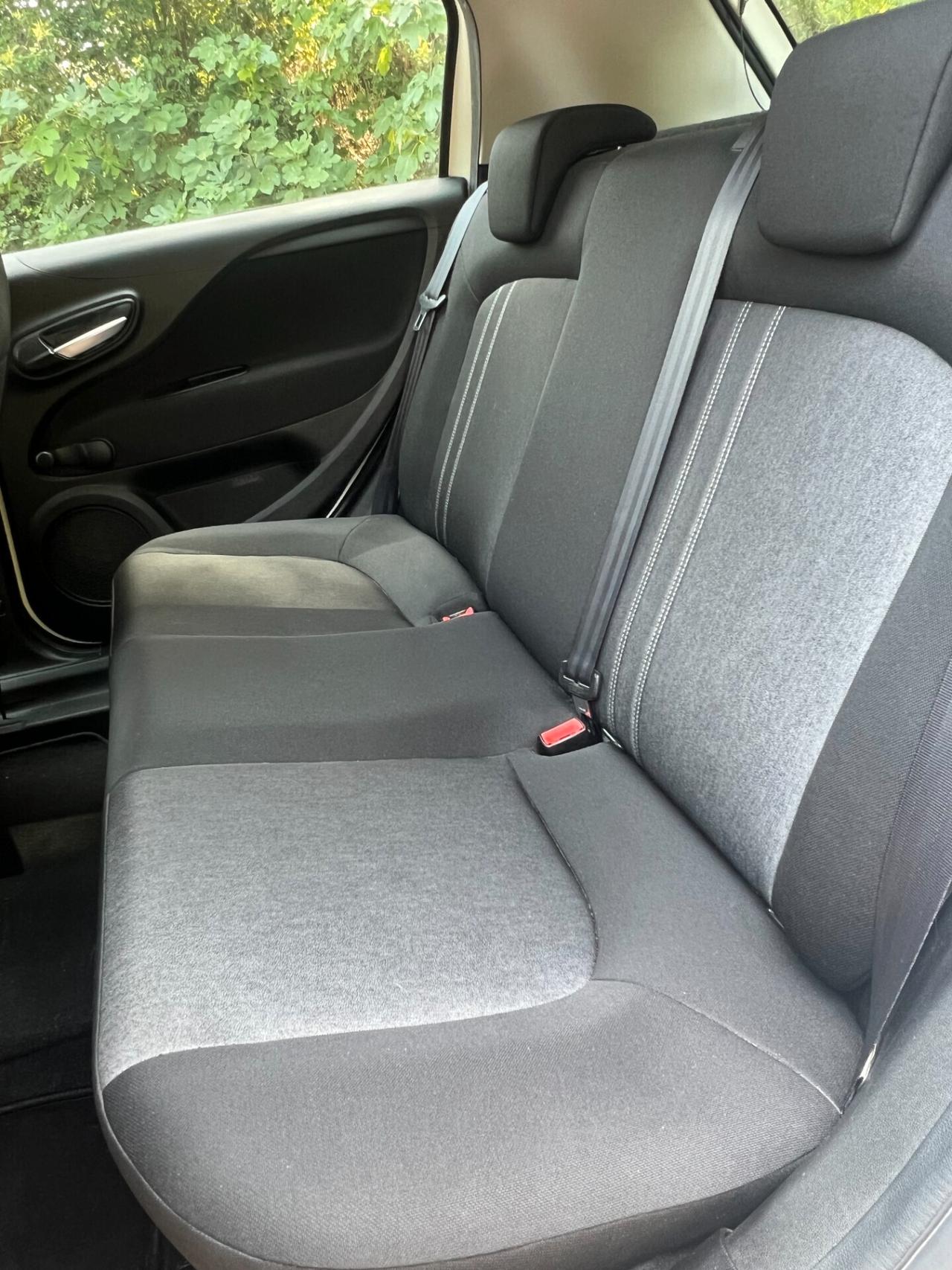 ADATTA PER NEOPATENTATI Fiat Punto 1.2 8V 5 porte Lounge