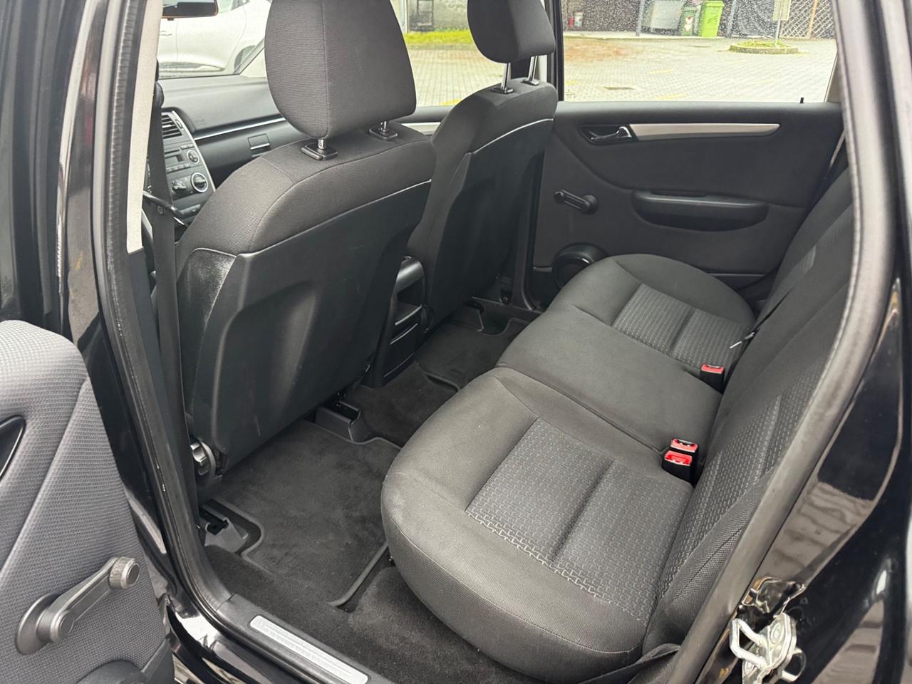 Mercedes-benz B 180 BlueEFFICIENCY neopatentati