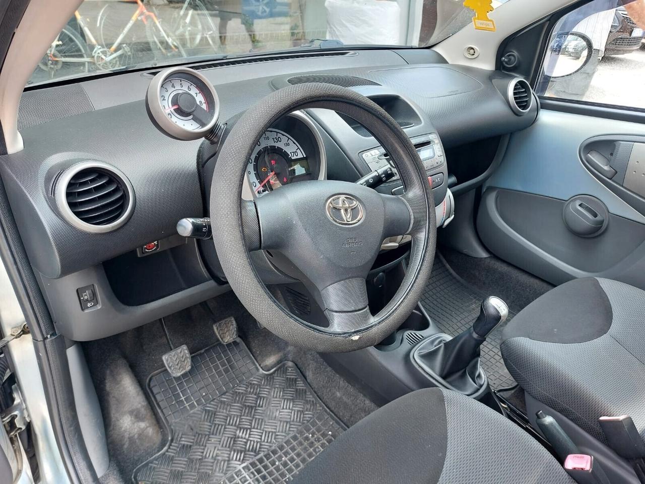 Toyota Aygo 1.0 12V VVT-i 5PORTE KM 100000