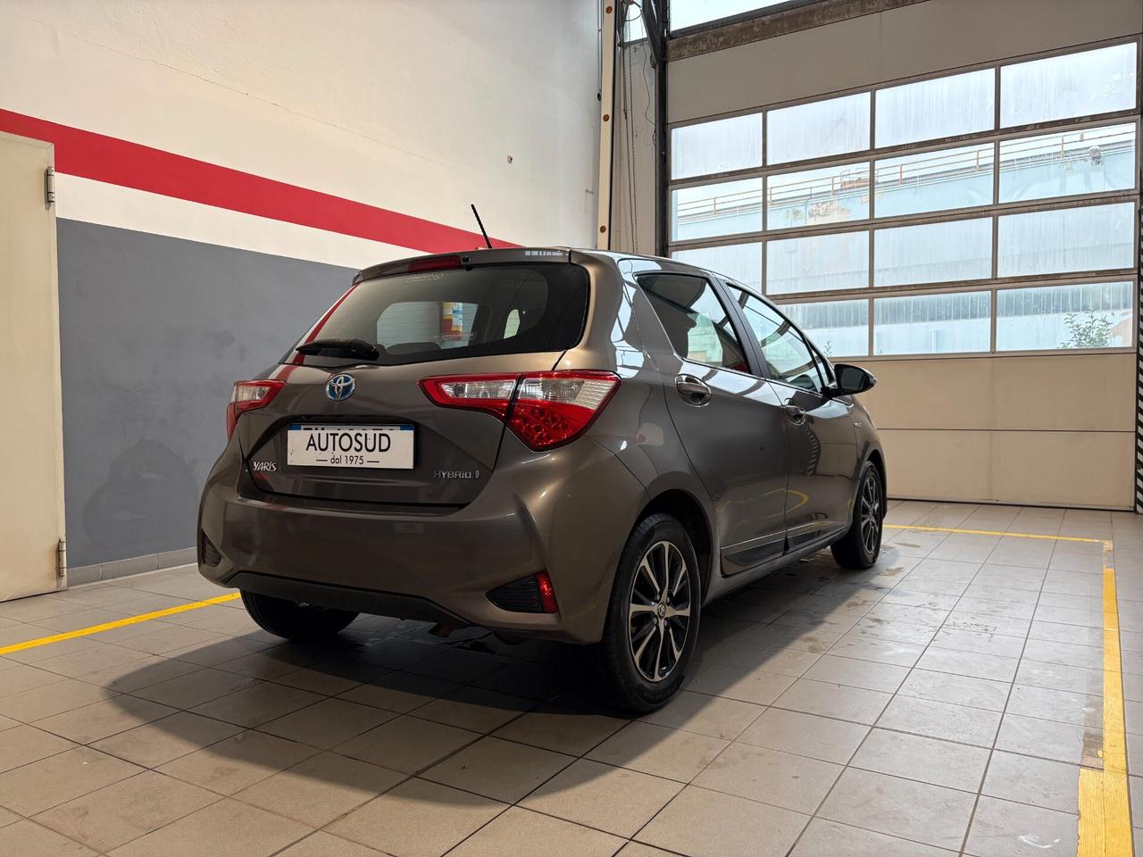 Toyota Yaris 1.5 Hybrid Trend Platinum Edition