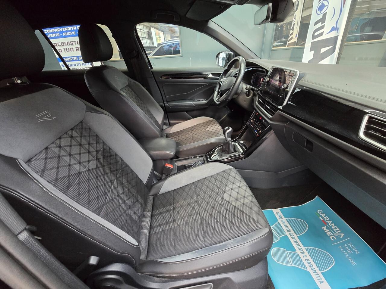 VOLKWAGEN T-ROC 1.5 TSI 150CV R-LINE