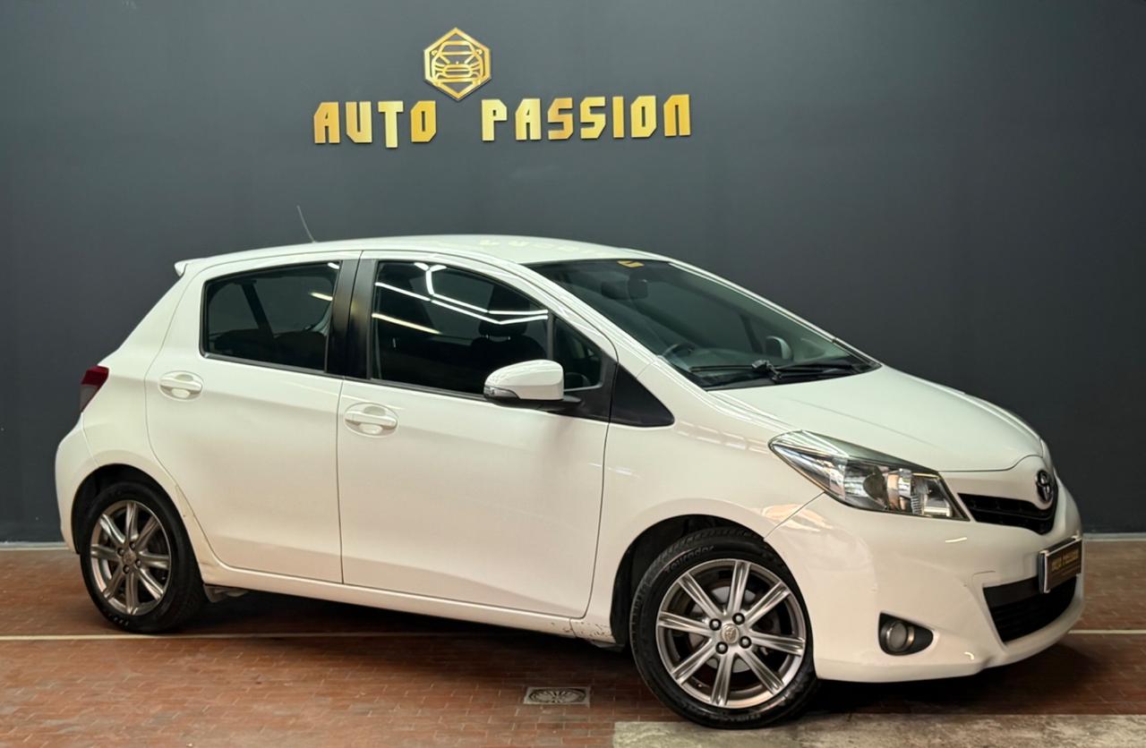 Toyota Yaris 1.0 5 porte Lounge