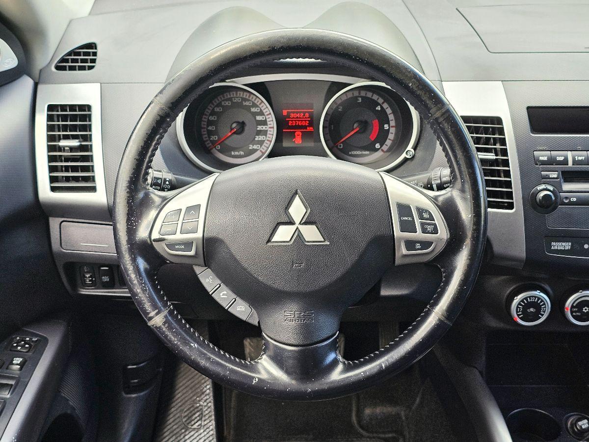 MITSUBISHI OUTLANDER 2.0 DIESEL 7 POSTI 4WD GARANZIA