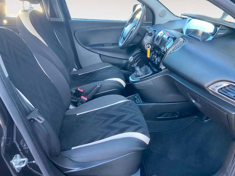 LANCIA Ypsilon 1.2 Gold 69cv