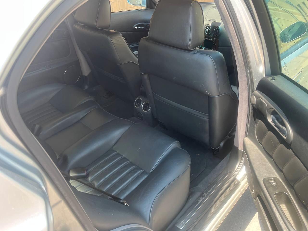 Alfa Romeo 166 2.4 JTD Distinctive