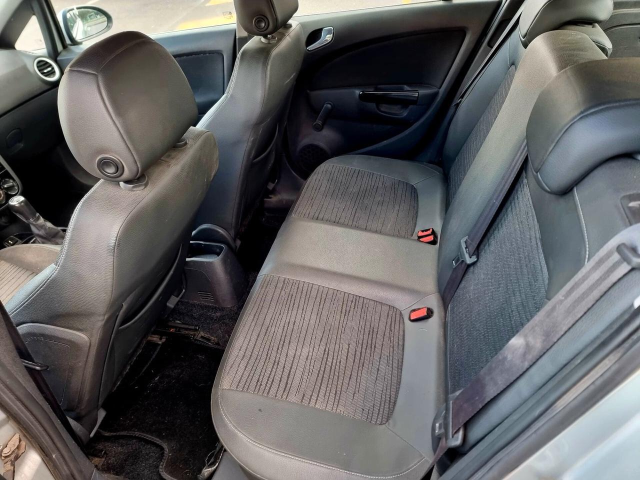 Opel Corsa 1.2 benzina/gpl ADATTA A NEOPATENTATI