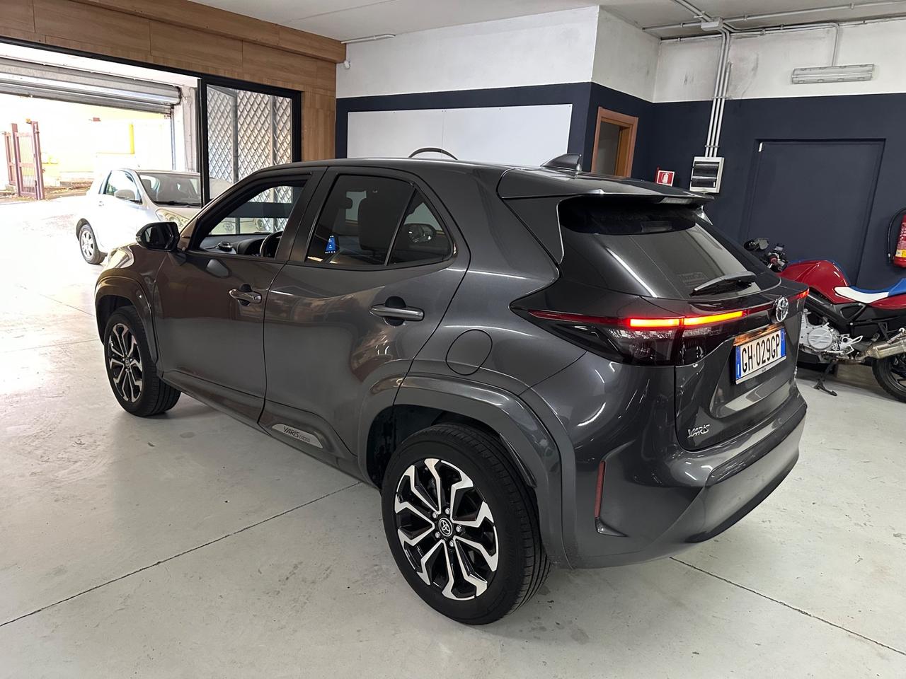 Toyota Yaris Cross 1.5 Hybrid 5p. E-CVT Business