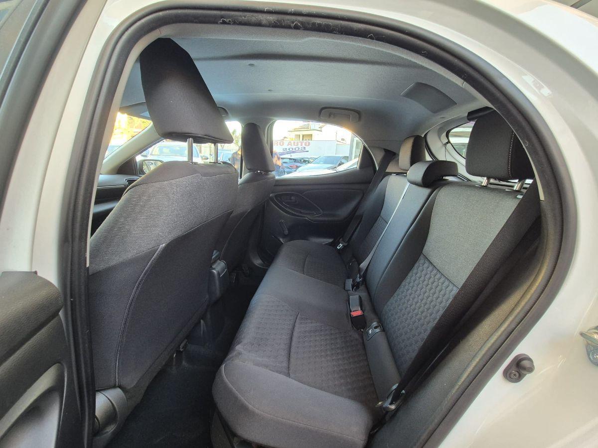 TOYOTA - Yaris - 1.5 Hybrid 5p. Business