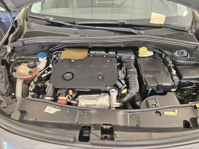 Peugeot 2008 BlueHDi 100 S&S Allure