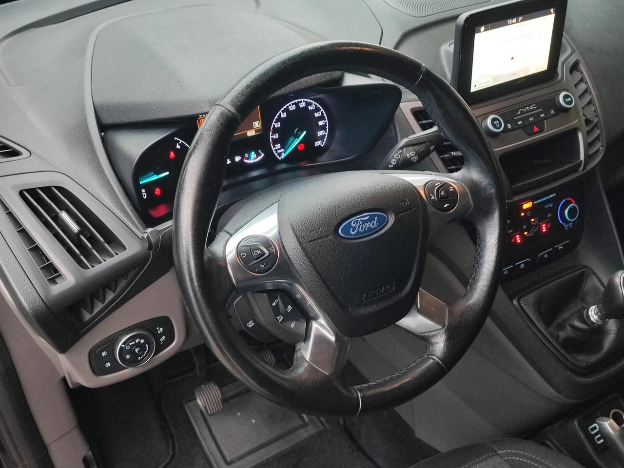 Ford Grand Tourneo Connect Gancio Traino 7 Posti