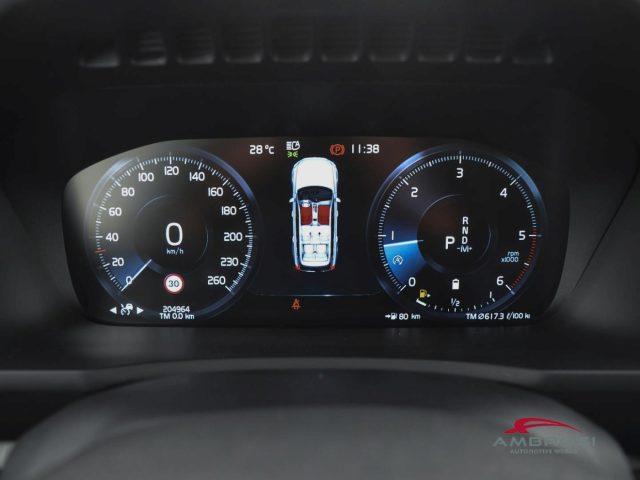 VOLVO XC90 D5 AWD Geartronic 7 posti Momentum - PER OPERATORI