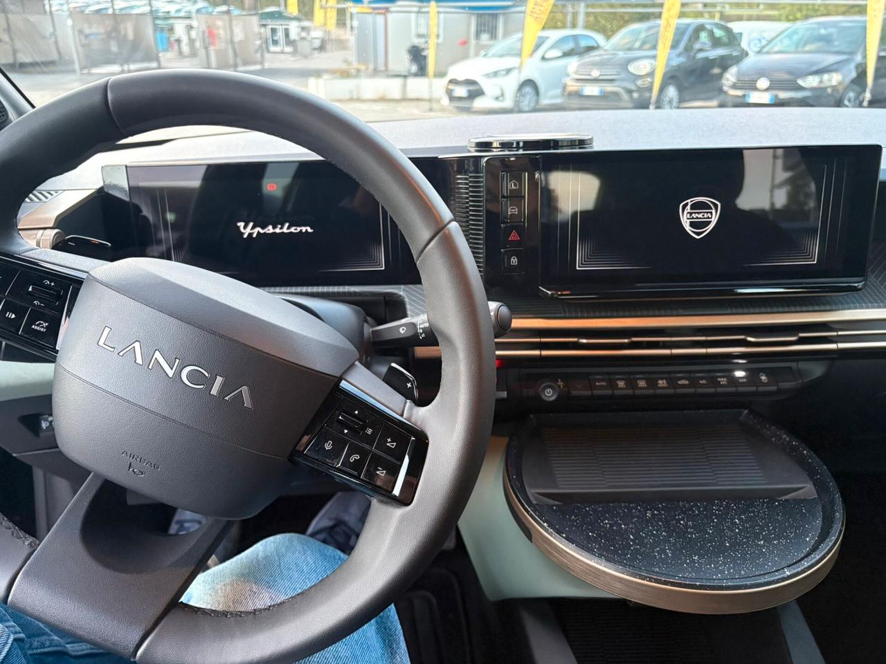 Lancia Ypsilon Hybrid e-DCT PROMO FINANZIAMENTO