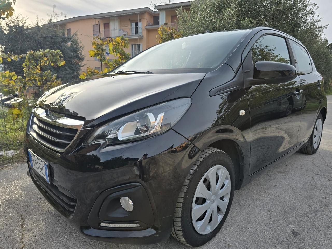 Peugeot 108 NERA 1.0 benzina - 2015