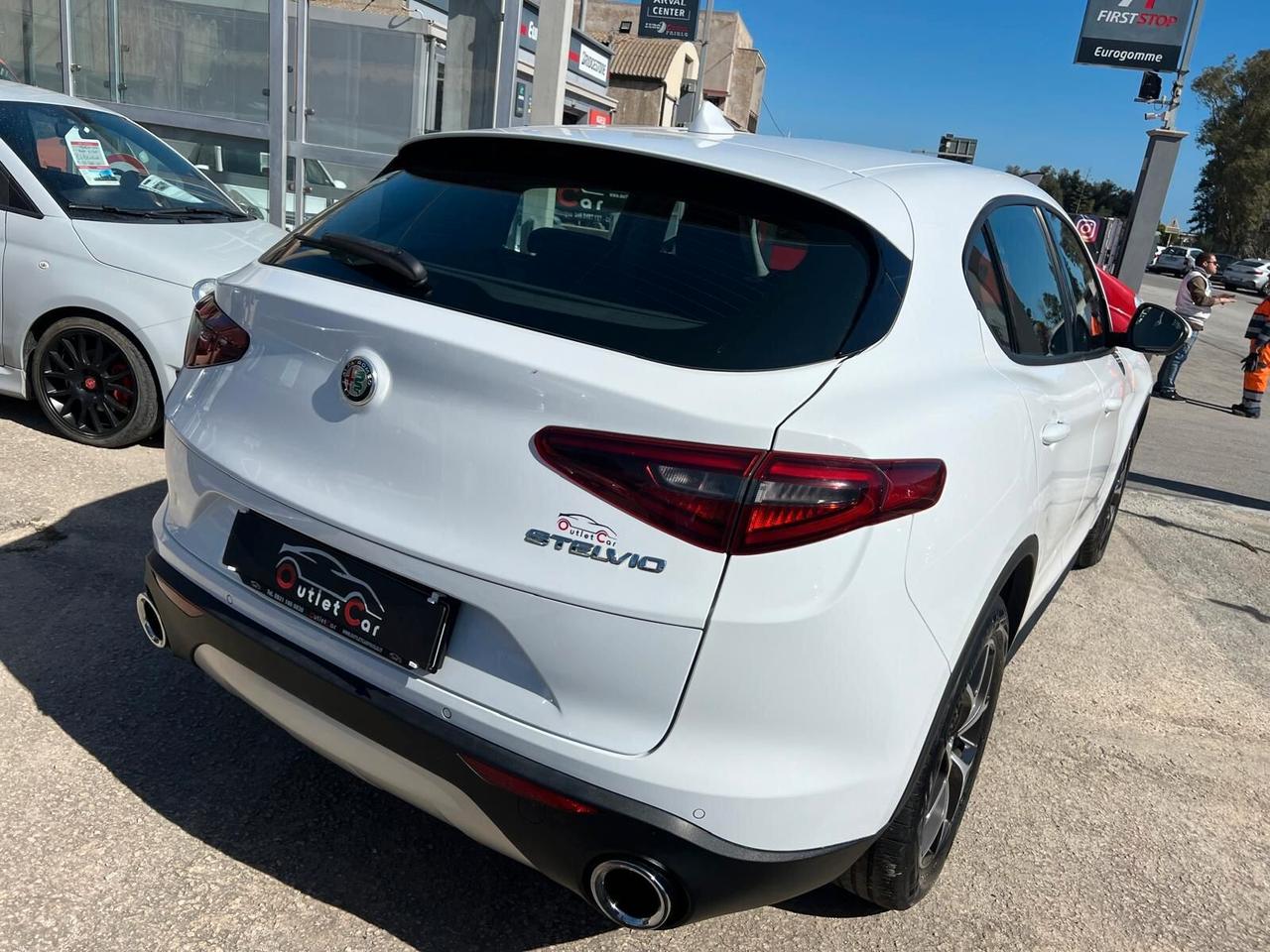 Alfa Romeo Stelvio 2.2 Turbodiesel 160 CV AT8 RWD Business