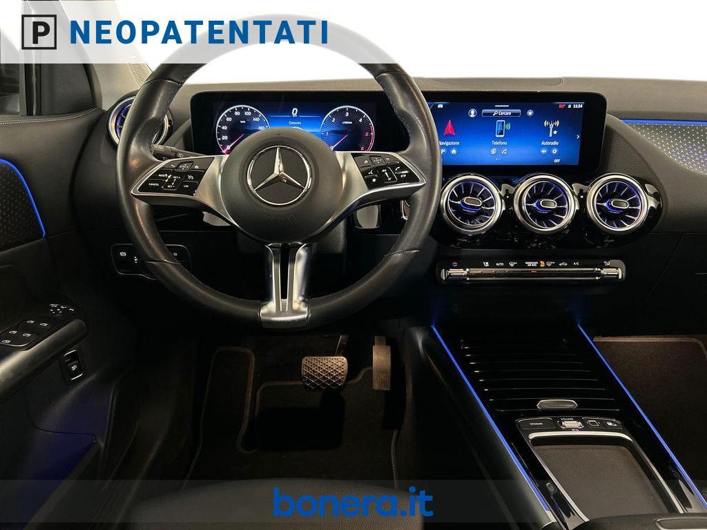 Mercedes GLA 180 180 D Progressive Advanced Plus 8G-DCT