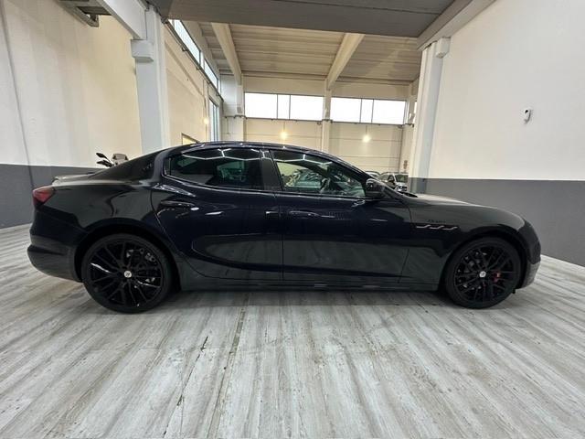 Maserati Ghibli V6 430 CV Q4 Trofeo