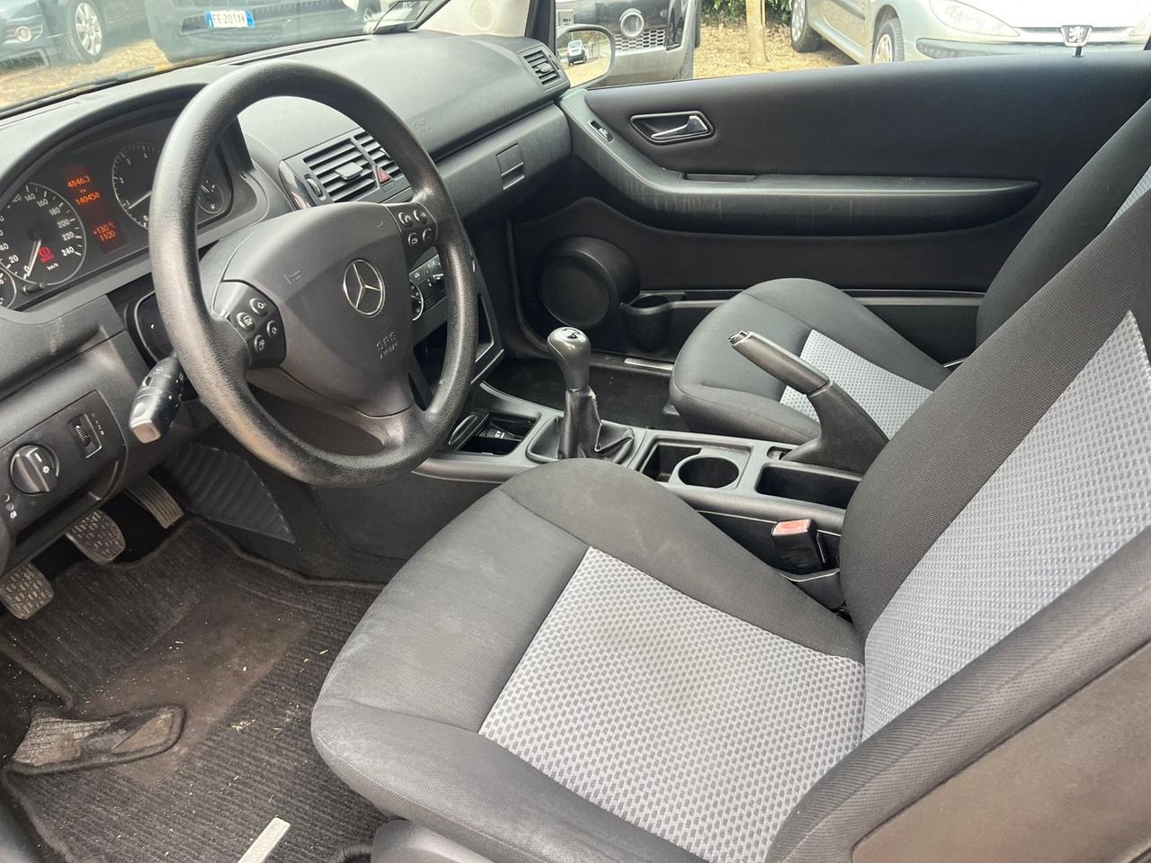 Mercedes-benz A 150 1.5 Benzina - Neopatentati