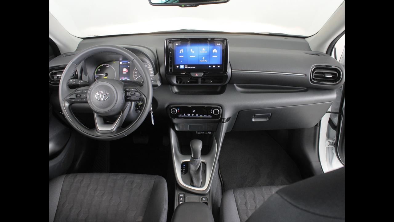 TOYOTA Yaris IV 2020 - Yaris 1.5h Active