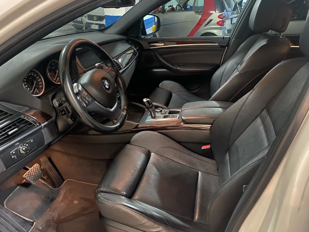 Bmw X6 xDrive40d Attiva