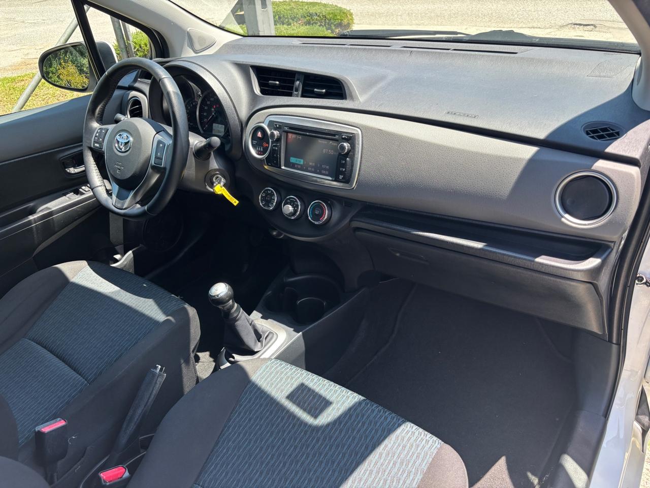 Toyota Yaris 1.0 5porte Lounge-12/2012"UNIPRO"