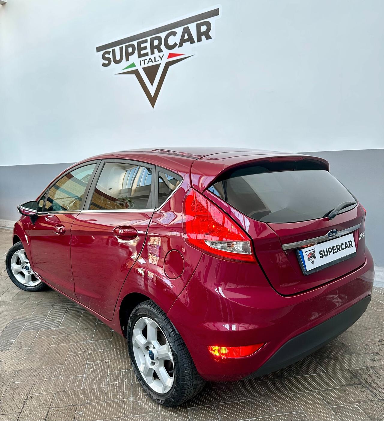 Ford Fiesta 1.2 Benz (Euro 5), Uni Proprie, si neopat, impeccabile
