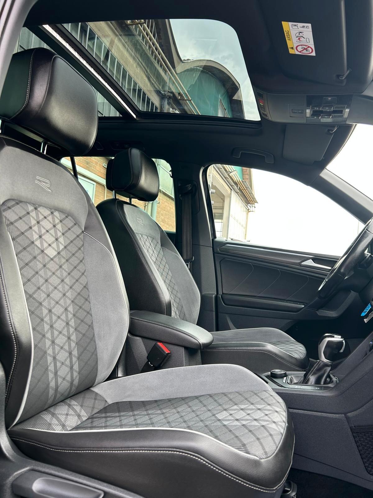 Volkswagen Tiguan 2.0 TDI DSG 4MOTION R-LINE TETTO PANORAMICO ED APRIBILE