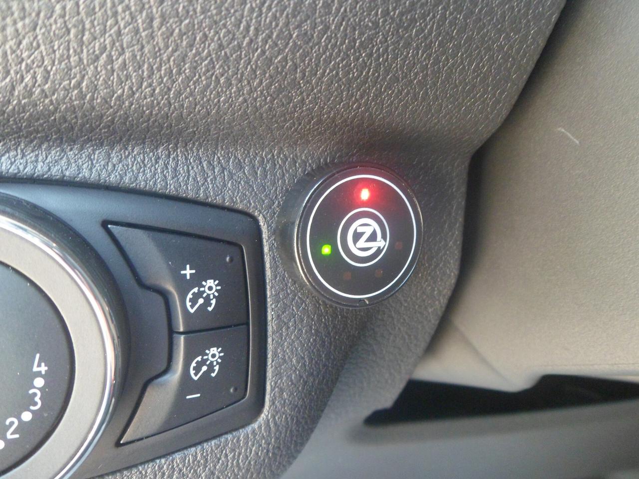 Ford Tourneo Courier 5 posti autovettura