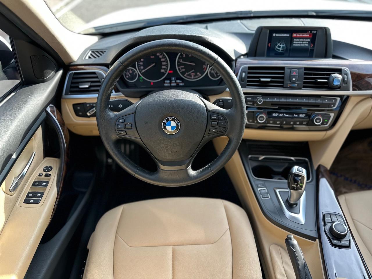 Bmw 320i berlina Business Advantage aut.