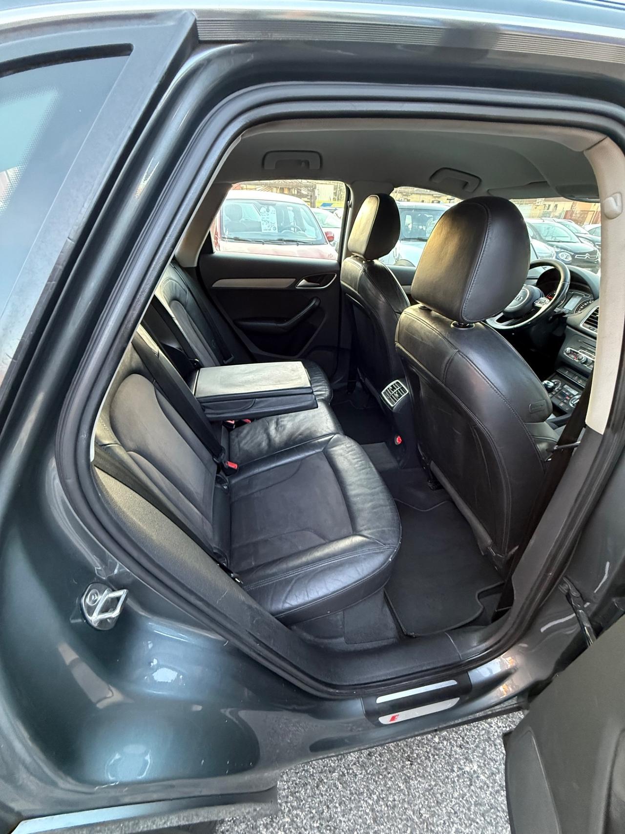 Q3 2.0 TDI QUATTRO -unipro-rate-garanzia-s-line-