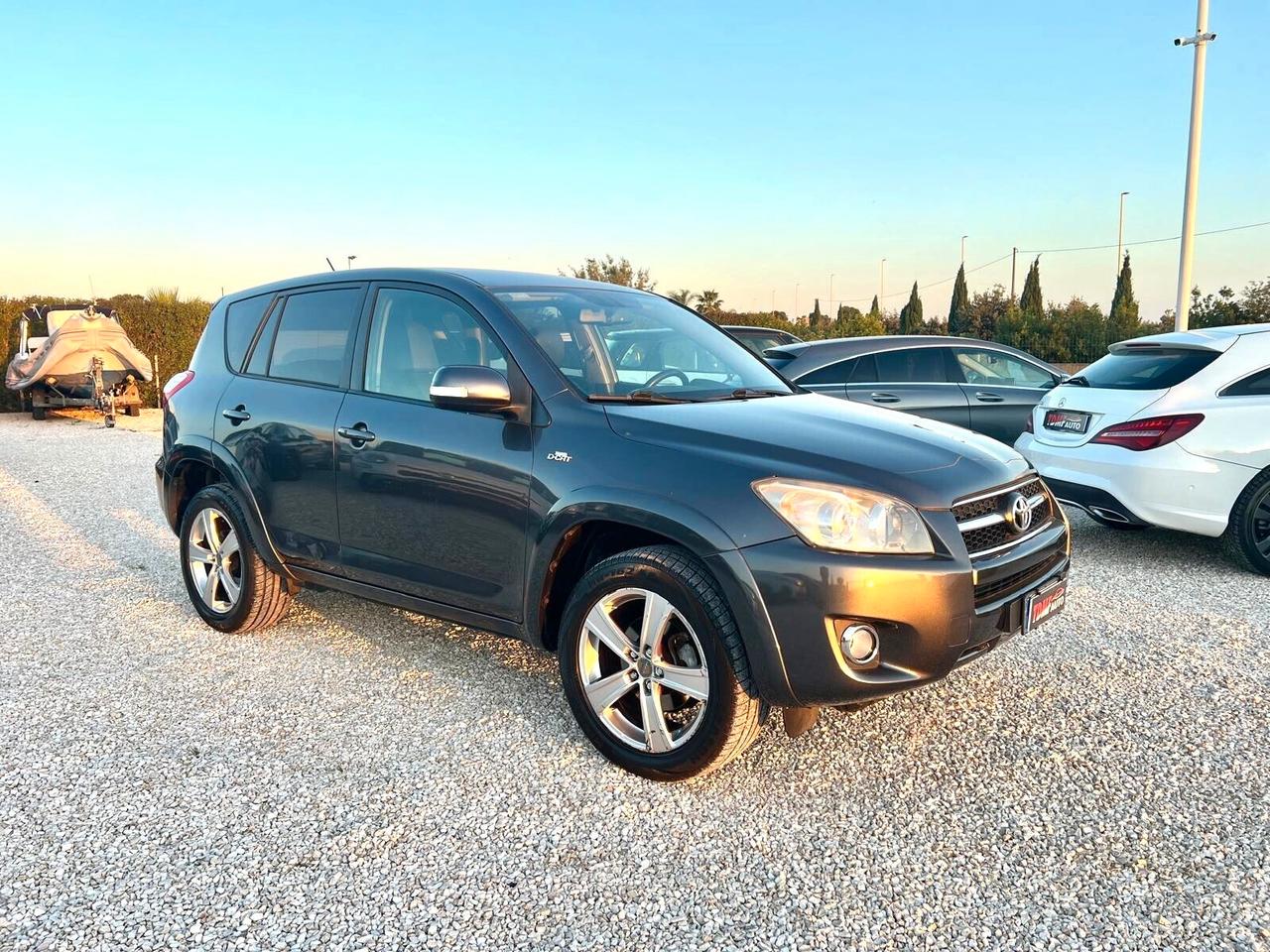Toyota RAV 4 RAV4 2.2 D-4D 150 CV DPF Luxury