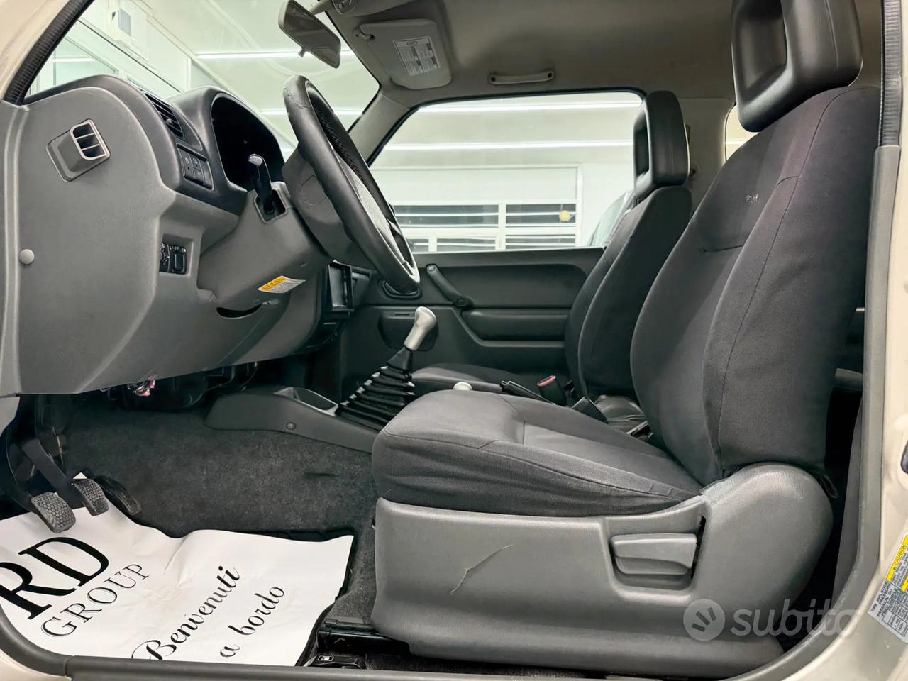 Suzuki Jimny 1.3i 16V cat 4WD JLX