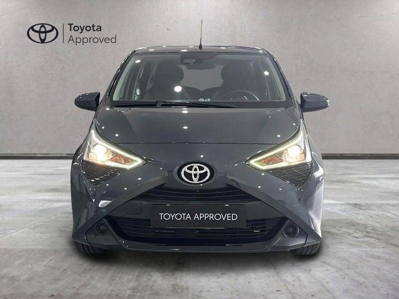 Toyota Aygo Aygo 5p 1.0 x-play m-mt 72cv