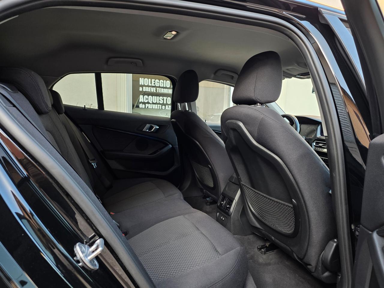 Bmw 118i F70 Serie 1 Berlina 5 porte 2020