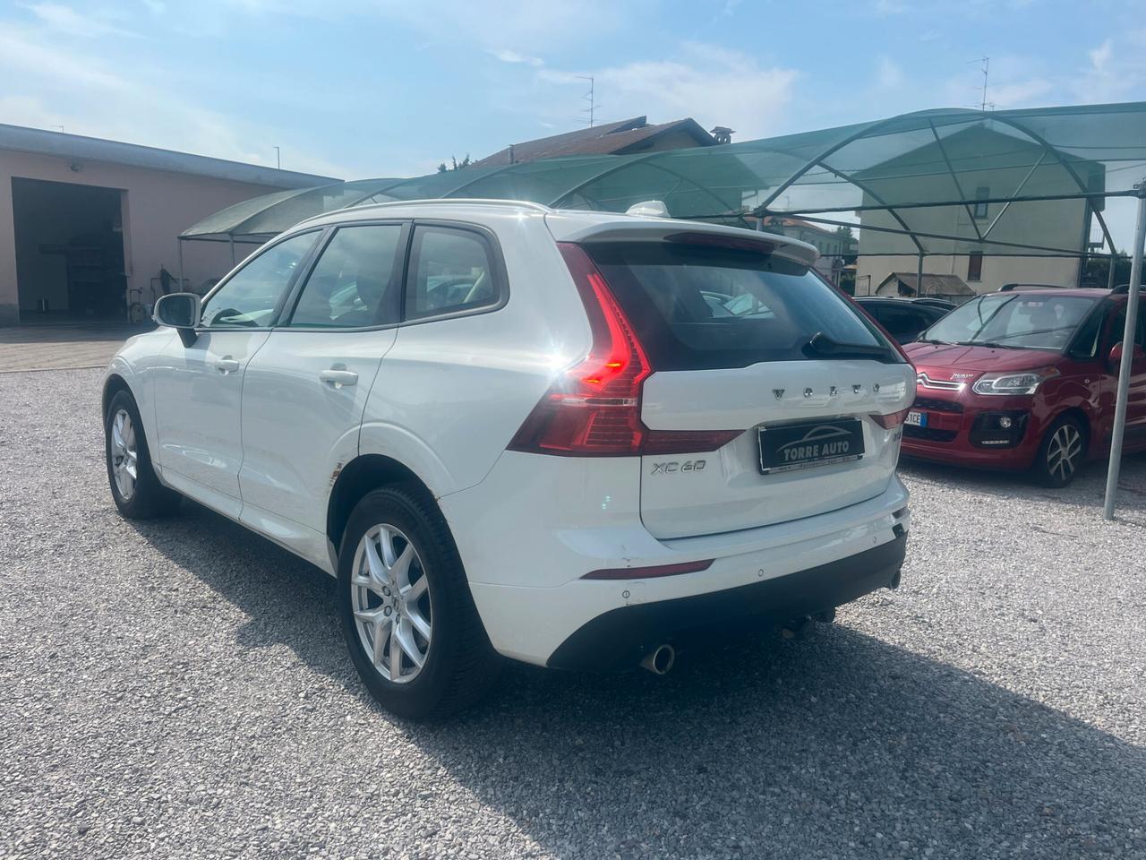 Volvo XC 60 B4 (d) AWD Geartronic Momentum motore rotto