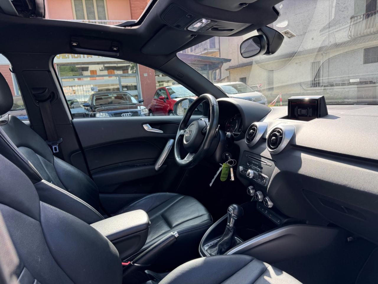 Audi A1 SPB 1.4 TDI S tronic Admired S LINE - TETTO APRIBILE - CAMBIO AUTOMATICO - SENSORI ANTERIORI E POSTERIORI - SEDILI IN PELLE