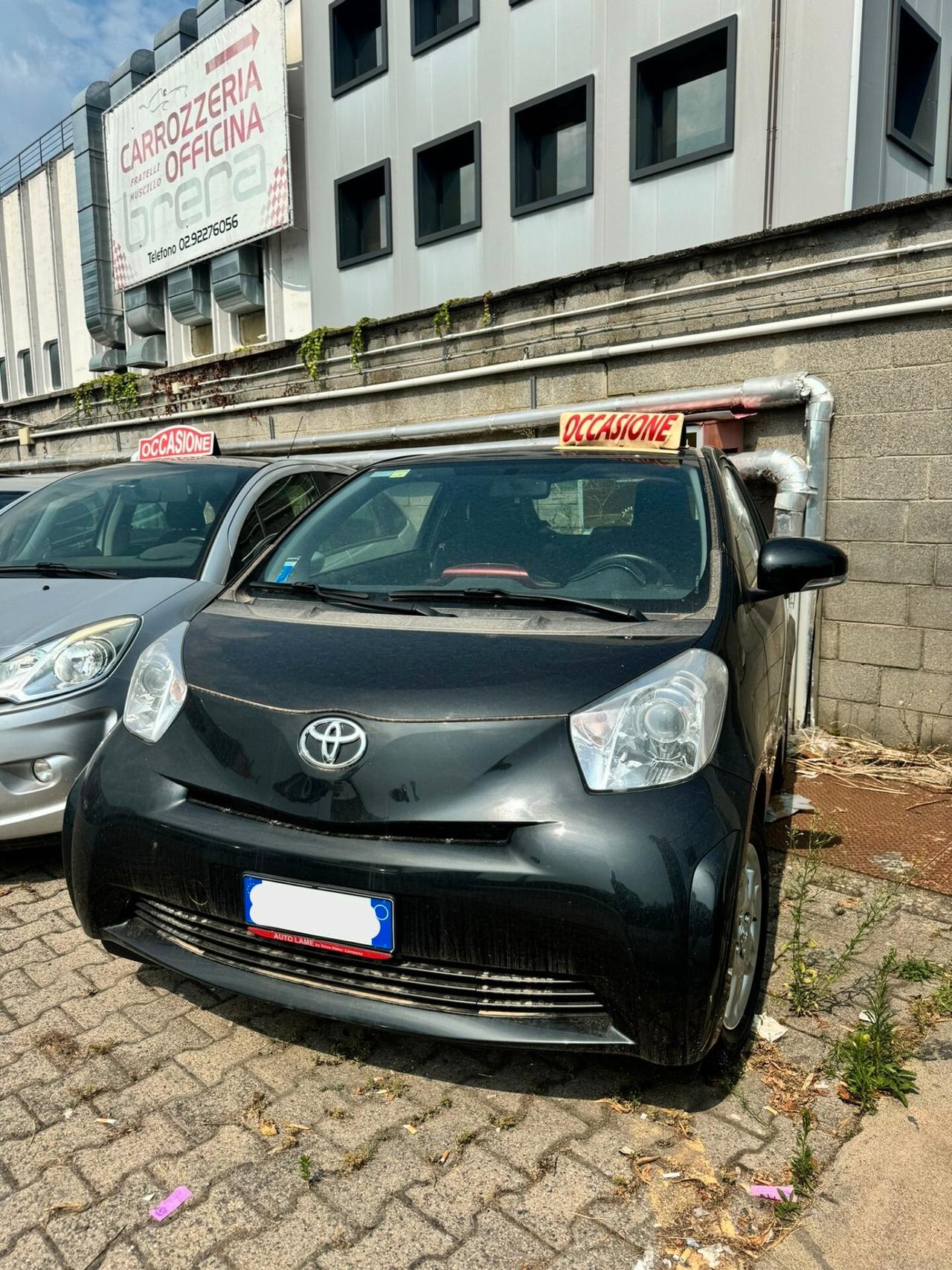 TOYOTA IQ