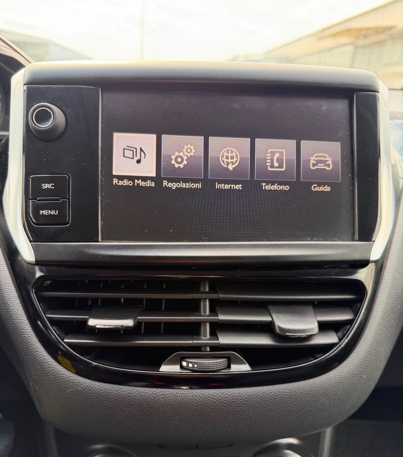 Peugeot 208 PureTech 82 Allure 120000 km