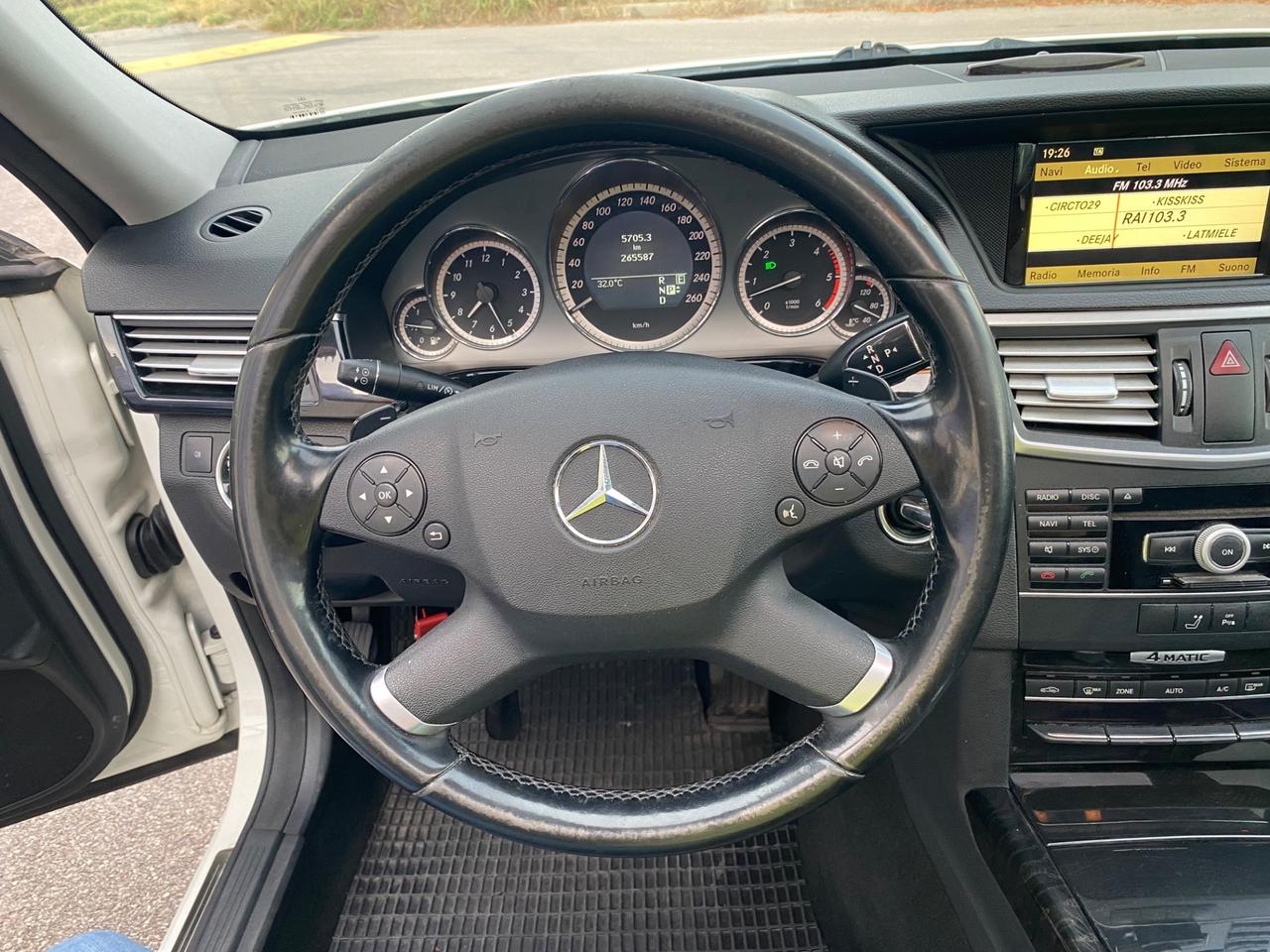 Mercedes E 350 S.W 4 MATIC TETTO APRIBILE FULL