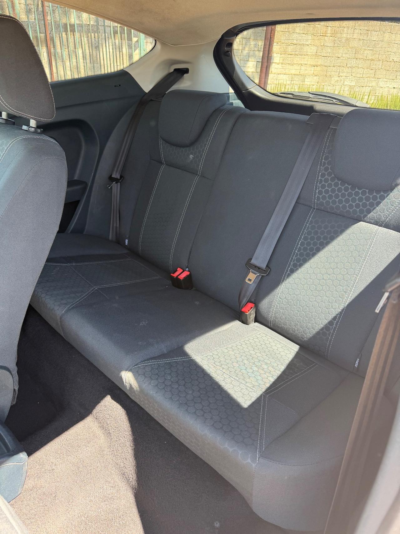 Ford Fiesta 1.4 TDCi 70CV 3 porte Titanium