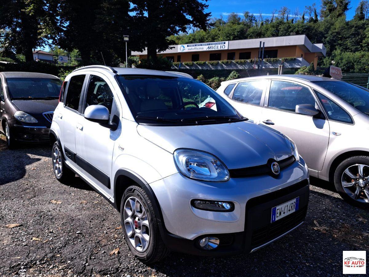 FIAT - Panda 0.9 t.air turbo 4x4 85cv E6