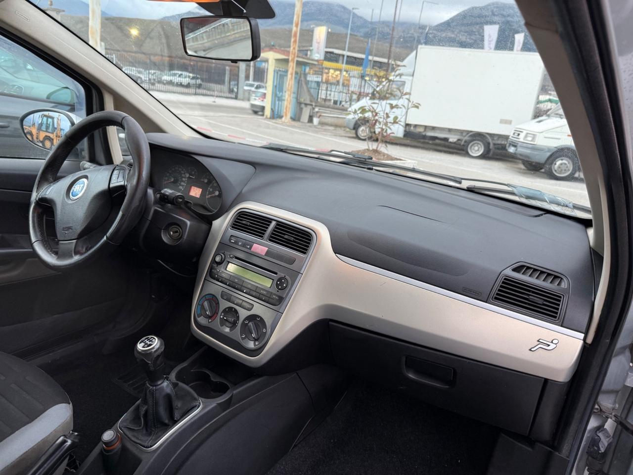 Fiat Grande Punto 1.3 MJT 75 CV 5 porte Dynamic