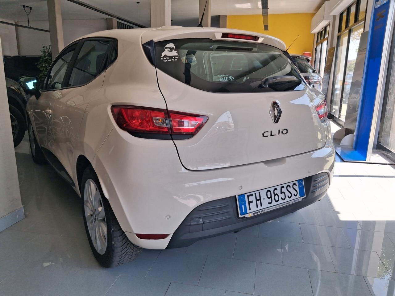 RENAULT Clio Intens 1.200 16v 75cv 5porte