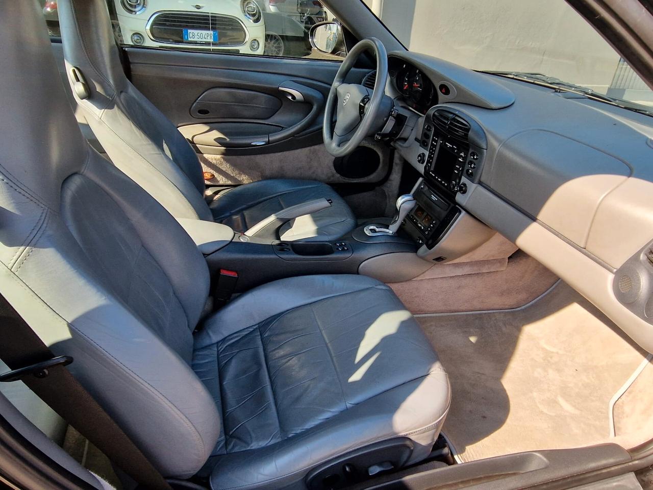 Porsche 911 Carrera cat Coupé