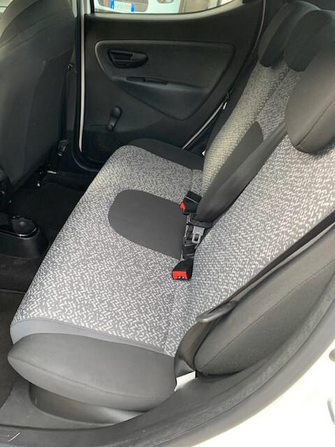 Lancia Ypsilon 1.2 69 CV 5 porte GPL Ecochic Elefantino Blu